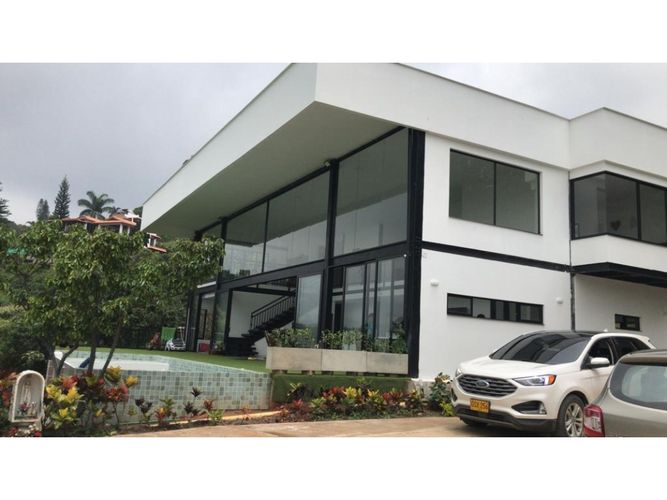 Casa de 3 alcobas en venta en Rincon Dapa, Cali, 300 m² · foto 1 de 16