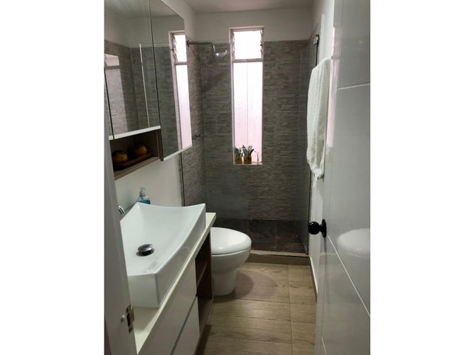 Casa de 4 alcobas en venta en El Castillo, Jamundí, 225 m² · foto 17 de 24