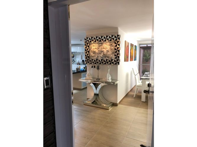 Casa de 4 alcobas en venta en El Castillo, Jamundí, 225 m² · foto 21 de 24