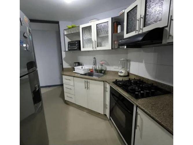 Apartamento de 3 alcobas en venta en Valle Del Lili, Cali, 97 m² · foto 2 de 10