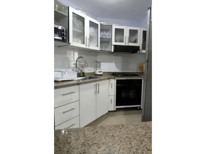 Apartamento de 3 alcobas en venta en Valle Del Lili, Cali, 97 m² · foto 7 de 10