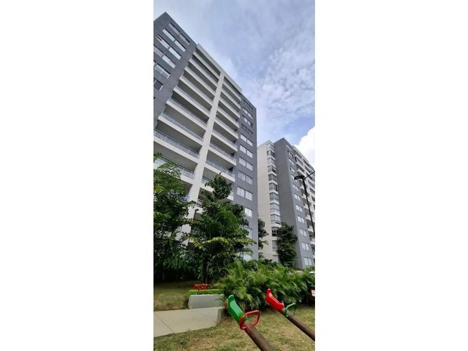 Apartamento de 3 alcobas en venta en Valle Del Lili, Cali, 88 m² · foto 2 de 17