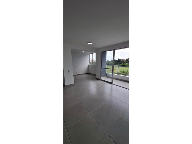 Apartamento de 3 alcobas en venta en Valle Del Lili, Cali, 88 m² · foto 3 de 17