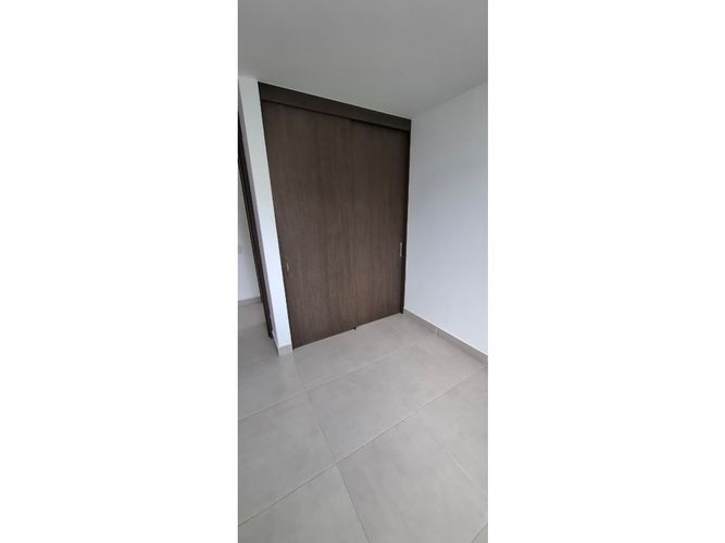 Apartamento de 3 alcobas en venta en Valle Del Lili, Cali, 88 m² · foto 7 de 17