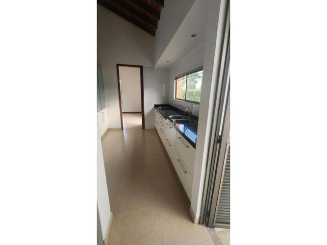 Casa de 4 alcobas en venta en La Morada, Jamundí, 300 m² · foto 9 de 24