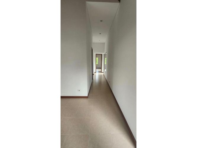 Casa de 4 alcobas en venta en La Morada, Jamundí, 300 m² · foto 10 de 24