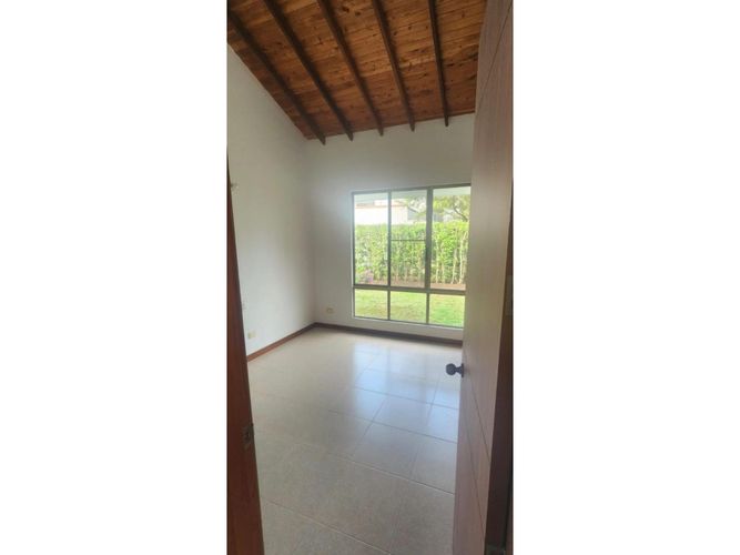 Casa de 4 alcobas en venta en La Morada, Jamundí, 300 m² · foto 11 de 24
