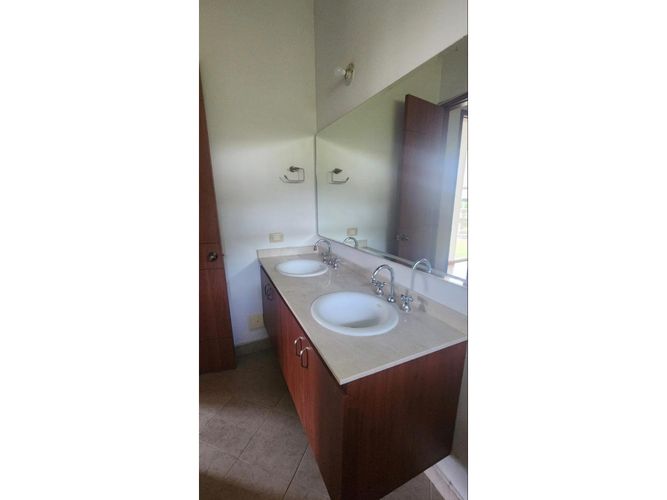 Casa de 4 alcobas en venta en La Morada, Jamundí, 300 m² · foto 20 de 24