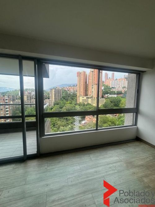 Apartamento en venta en El Poblado, Medellín · foto 4 de 12