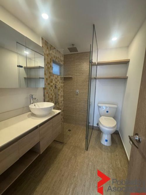 Apartamento en venta en El Poblado, Medellín · foto 10 de 12