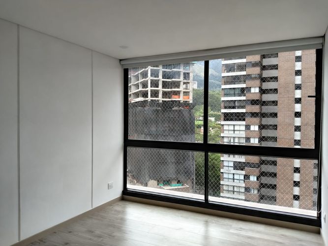 Apartamento de 2 alcobas en arriendo en El Poblado, Medellín, 108 m² · foto 3 de 20