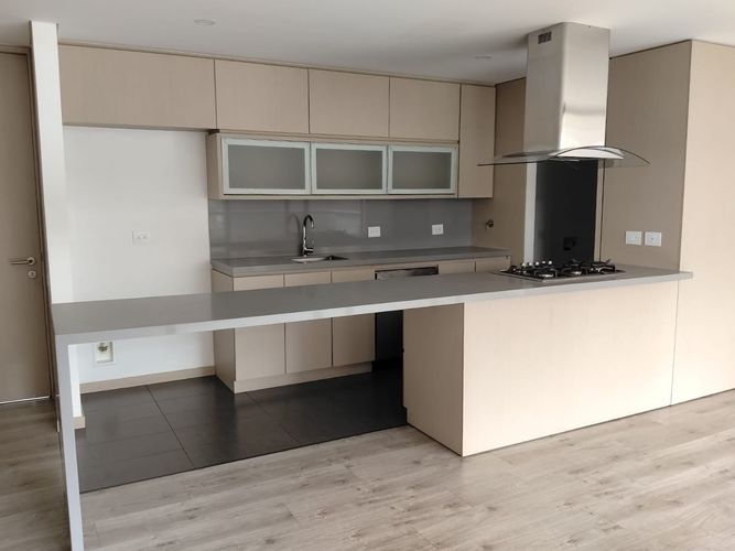 Apartamento de 2 alcobas en arriendo en El Poblado, Medellín, 108 m² · foto 8 de 20