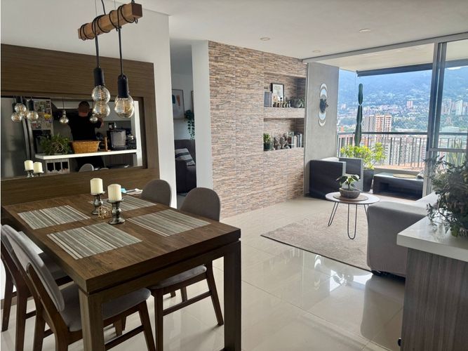 Apartamento de 2 alcobas en venta en Maria Auxiliadora, Sabaneta, 70 m² · foto 2 de 8