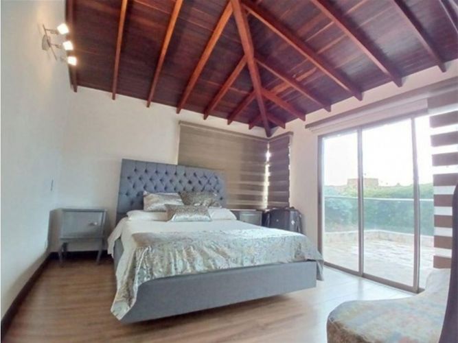 Casa de 4 alcobas en venta en La Doctora, Sabaneta, 350 m² · foto 11 de 21