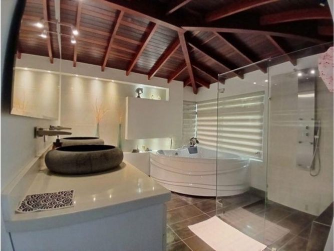 Casa de 4 alcobas en venta en La Doctora, Sabaneta, 350 m² · foto 12 de 21