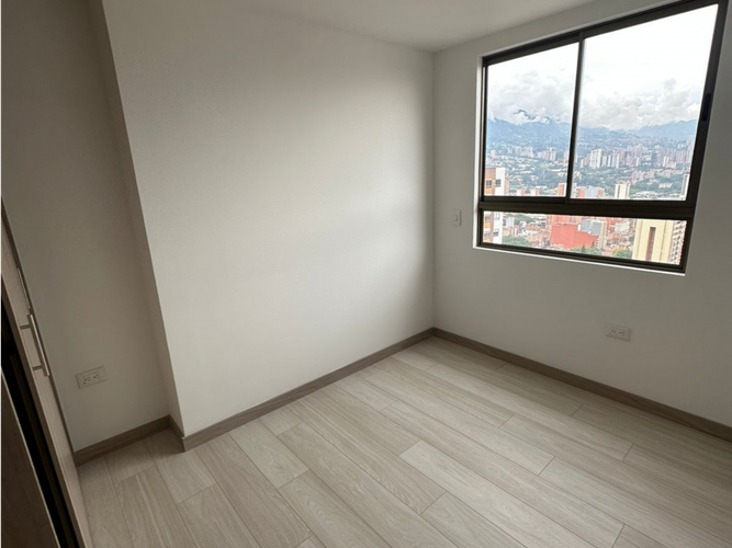 Apartamento de 3 alcobas en venta en Los Alcazares, Sabaneta, 85 m² · foto 7 de 16