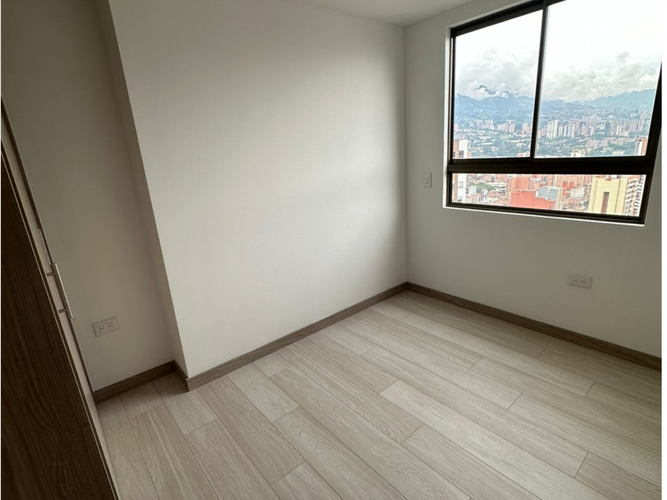 Apartamento de 3 alcobas en venta en Los Alcazares, Sabaneta, 85 m² · foto 8 de 16