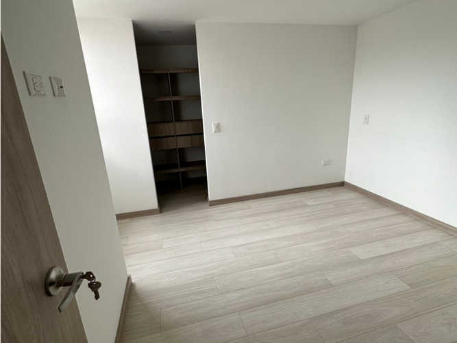 Apartamento de 3 alcobas en venta en Los Alcazares, Sabaneta, 85 m² · foto 10 de 16
