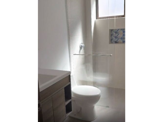 Casa de 4 alcobas en venta en Camino La Floresta, Cota, 220 m² · foto 8 de 11
