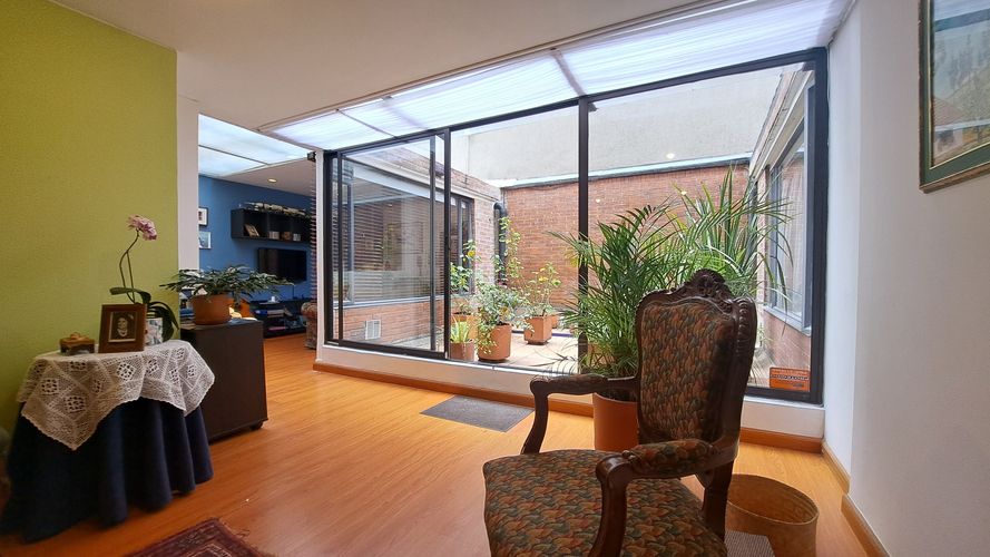 Apartamento de 3 alcobas en venta en Santa Barbara, Bogotá, 125 m² · foto 10 de 24