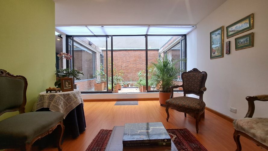 Apartamento de 3 alcobas en venta en Santa Barbara, Bogotá, 125 m² · foto 11 de 24