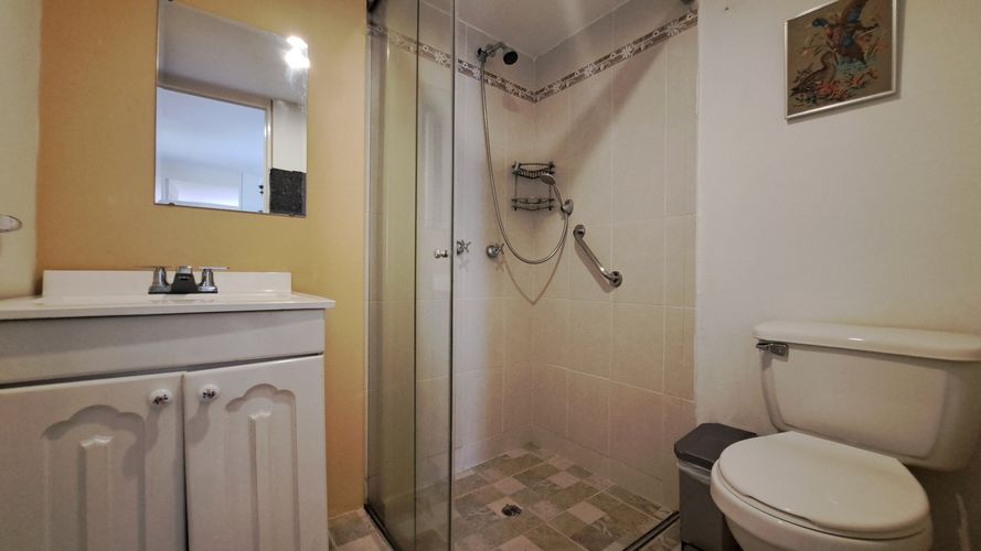 Apartamento de 3 alcobas en venta en Santa Barbara, Bogotá, 125 m² · foto 18 de 24