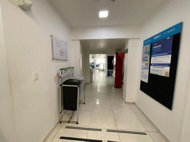 Casa de 14 alcobas en venta en Santa Barbara, Bogotá, 675 m² · foto 12 de 20