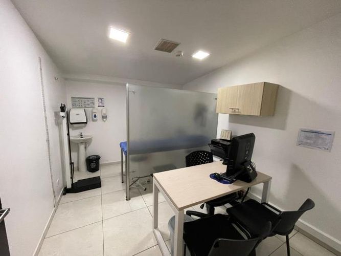 Casa de 14 alcobas en venta en Santa Barbara, Bogotá, 675 m² · foto 16 de 20