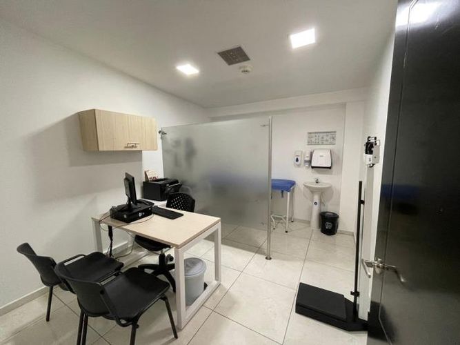 Casa de 14 alcobas en venta en Santa Barbara, Bogotá, 675 m² · foto 17 de 20