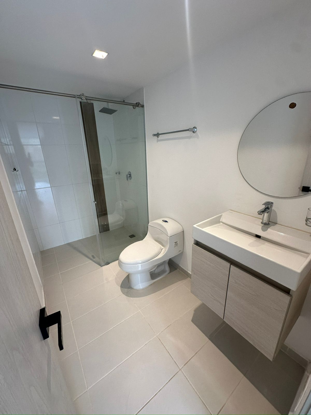 Apartamento en venta en Pinares, Pereira · foto 2 de 13