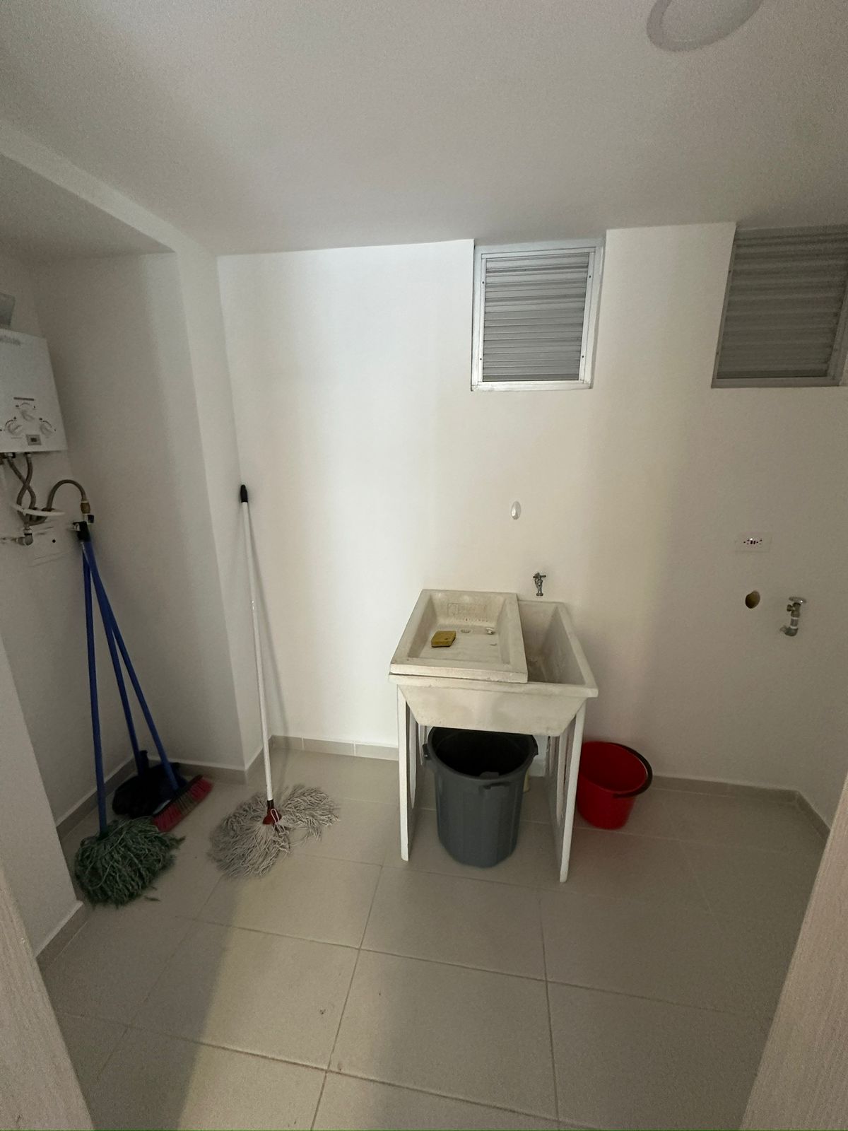 Apartamento en venta en Pinares, Pereira · foto 6 de 13