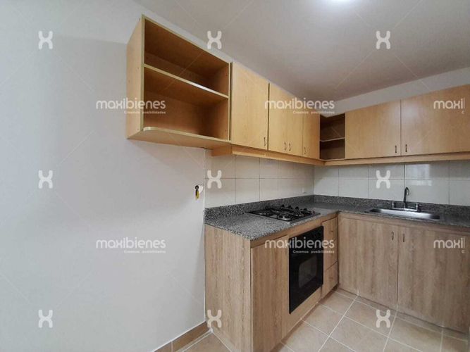 Apartamento de 3 alcobas en arriendo en Los Balsos, Medellín, 94 m² · foto 3 de 21