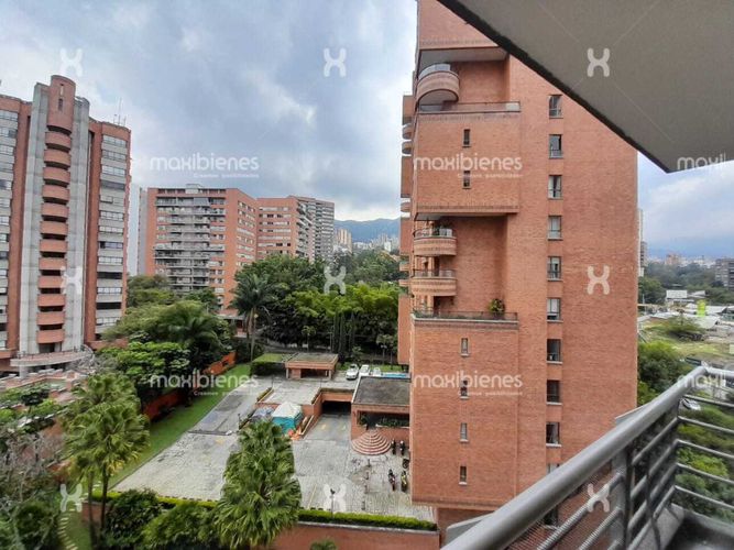 Apartamento de 3 alcobas en arriendo en Los Balsos, Medellín, 94 m² · foto 8 de 21
