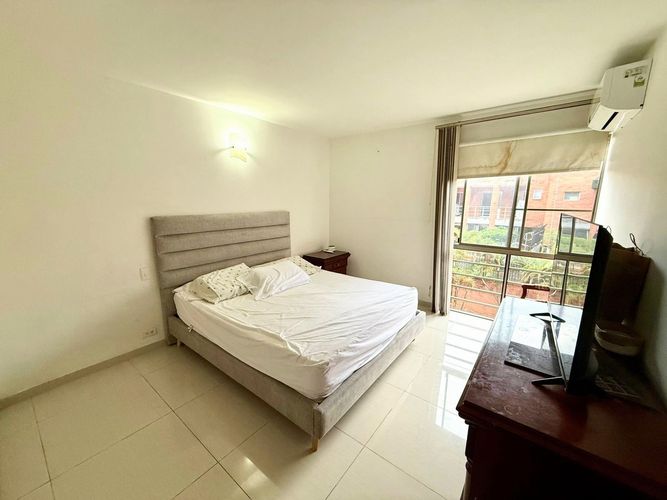 Apartamento de 4 alcobas en venta en Ciudad Jardin, Cali, 132 m² · foto 8 de 12