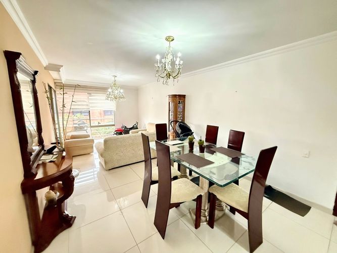 Apartamento de 4 alcobas en venta en Ciudad Jardin, Cali, 132 m² · foto 1 de 12