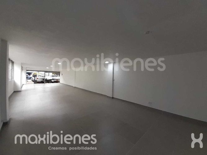 Local en arriendo en Manila, Medellín, 100 m² · foto 3 de 11