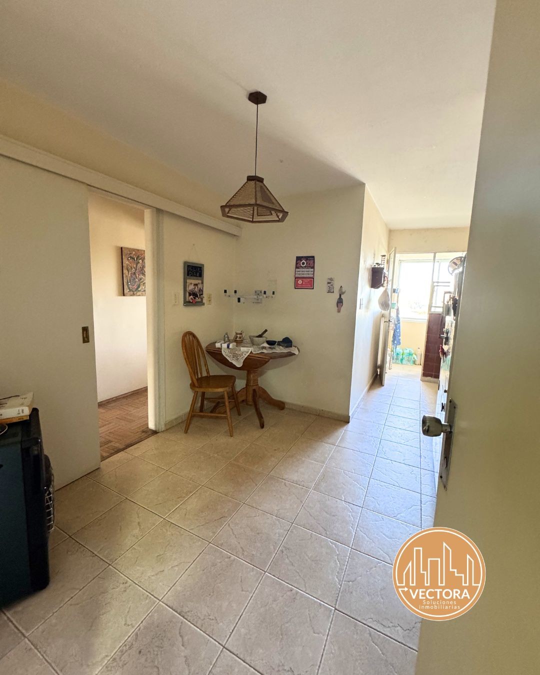 VENDE APARTAMENTO EN PUNTA CARRETAS AL FRENTE / 3 DORMITORIOS, /2 BAÑOS / GARAJE – další