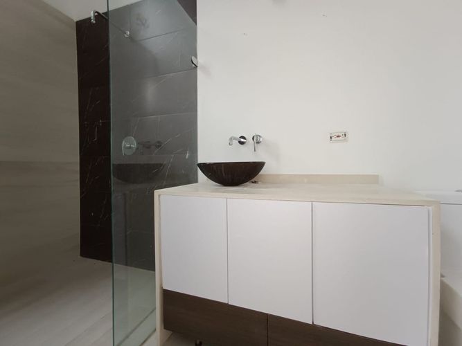 Casa de 5 alcobas en venta en Loma Del Escobero, Envigado, 400 m² · foto 3 de 24