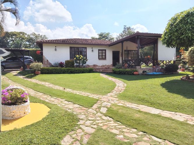 Casa de 3 alcobas en venta en El Guamo, Piedecuesta, 2000 m² · foto 7 de 24