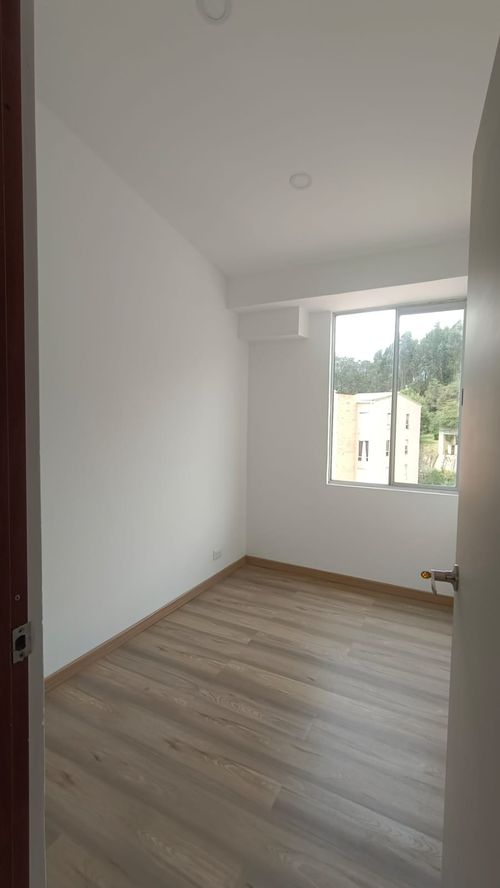Apartamento de 3 alcobas en venta en Conjunto Residencial Redil Hacienda Casablanca, Madrid, 57 m² · foto 13 de 16