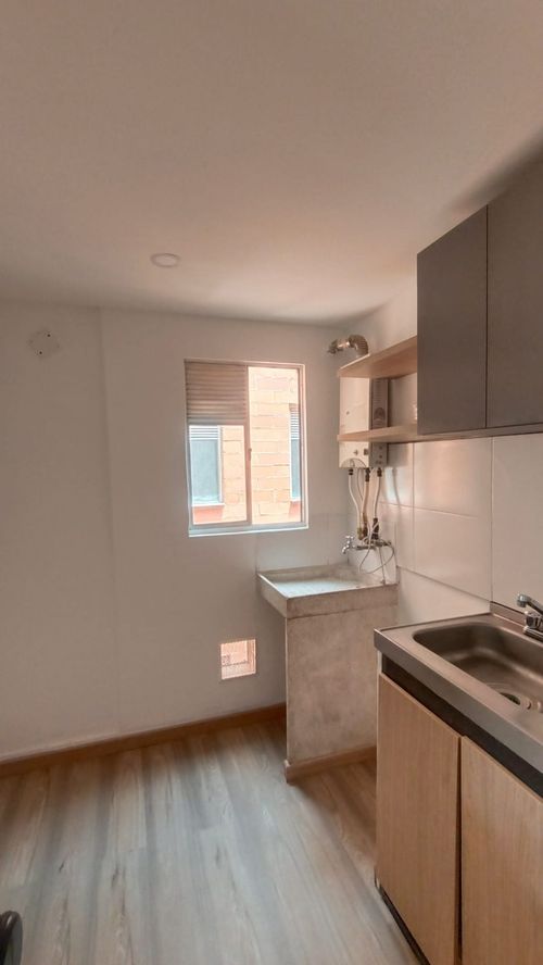 Apartamento de 3 alcobas en venta en Conjunto Residencial Redil Hacienda Casablanca, Madrid, 57 m² · foto 4 de 16