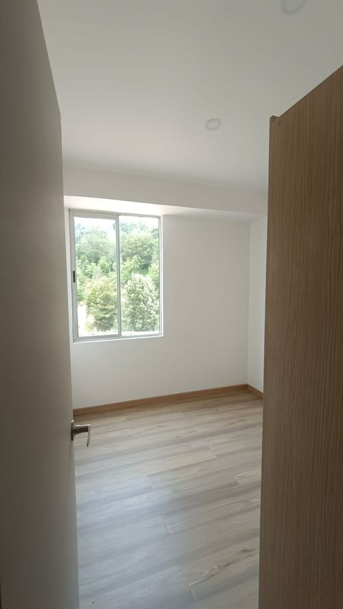 Apartamento de 3 alcobas en venta en Conjunto Residencial Redil Hacienda Casablanca, Madrid, 57 m² · foto 12 de 16