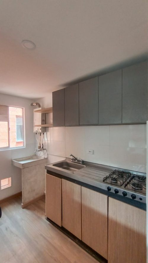 Apartamento de 3 alcobas en venta en Conjunto Residencial Redil Hacienda Casablanca, Madrid, 57 m² · foto 3 de 16