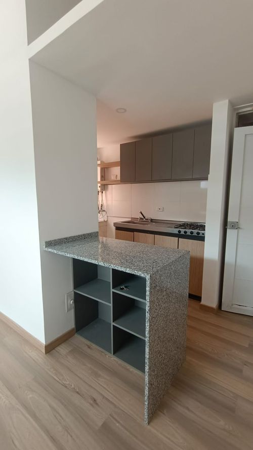 Apartamento de 3 alcobas en venta en Conjunto Residencial Redil Hacienda Casablanca, Madrid, 57 m² · foto 2 de 16