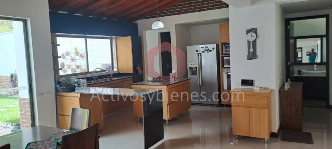 $1.750.000.000 en La Clara