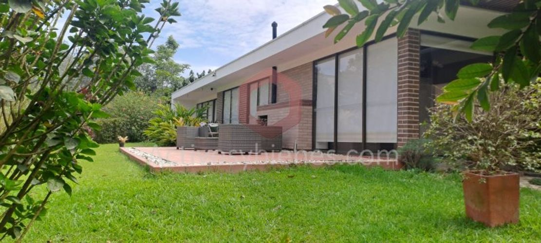 Casa de 5 alcobas en venta en La Clara, Guarne · foto 9 de 15