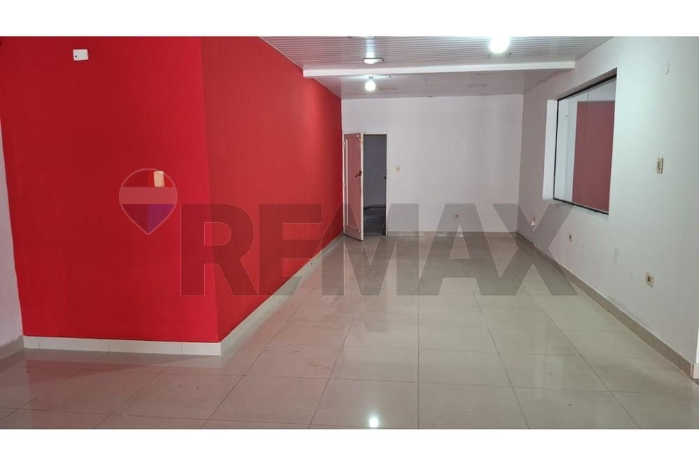 Local Comercial en Venta Avda. E. Ayala — foto 3