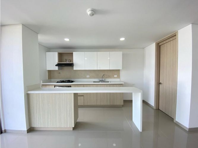 Apartamento de 2 alcobas en venta en Bellavista Occidente, Marinilla, 65 m² · foto 2 de 11