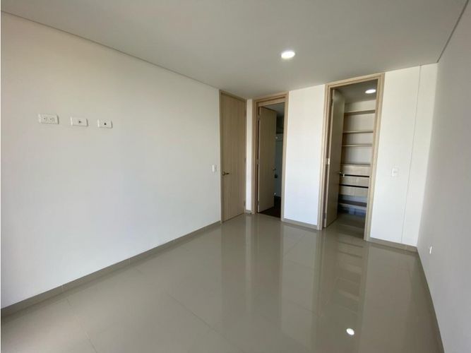 Apartamento de 2 alcobas en venta en Bellavista Occidente, Marinilla, 65 m² · foto 4 de 11