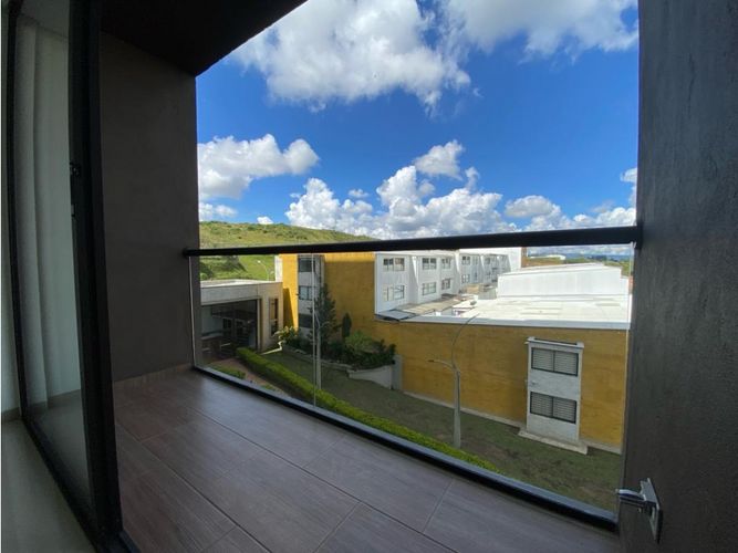 Apartamento de 2 alcobas en venta en Bellavista Occidente, Marinilla, 65 m² · foto 10 de 11